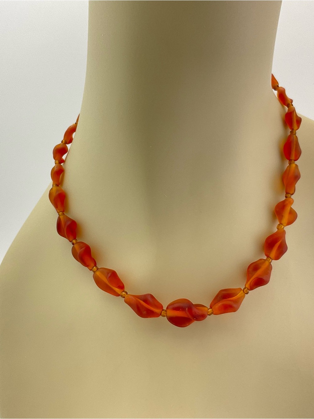 Vintage, Twist Bead Necklace in Orange Rust Color, Graduated, Frosted Glass, MCM